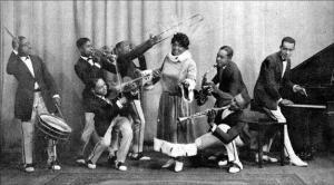 Mamie Smith's Jazz Hounds, 1923
