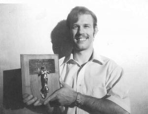 Murray Bishoff with his Inkpot Award 1980