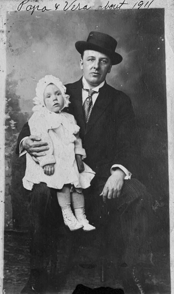Justin Ring and little Vera (1911)