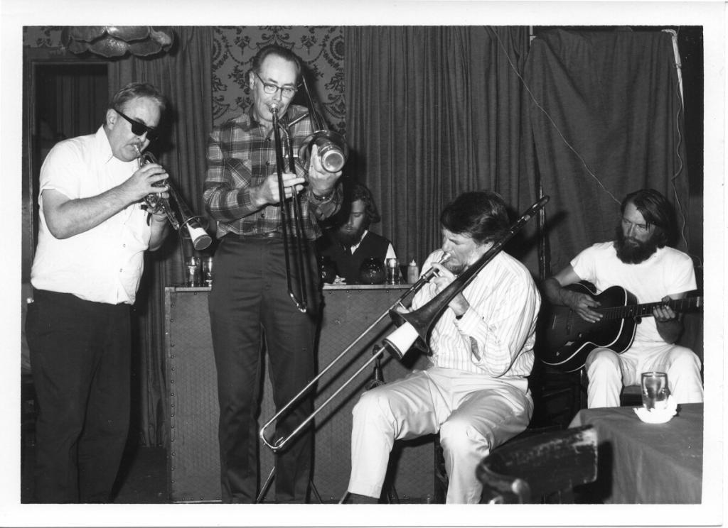 P.T. Stanton (cornet), Bill Bardin and Bob Mielke (trombones), Ray Skjelbred (piano) and Ed Dickermann (guitar). “P.T. Stanton Night” at the Iron Duke Restaurant in San Francisco, 12.16.72.