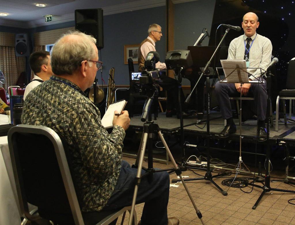 Michael Steinman at Whitley Bay, UK; Spats Langham is onstage. (photo courtesy Michael Steinman)