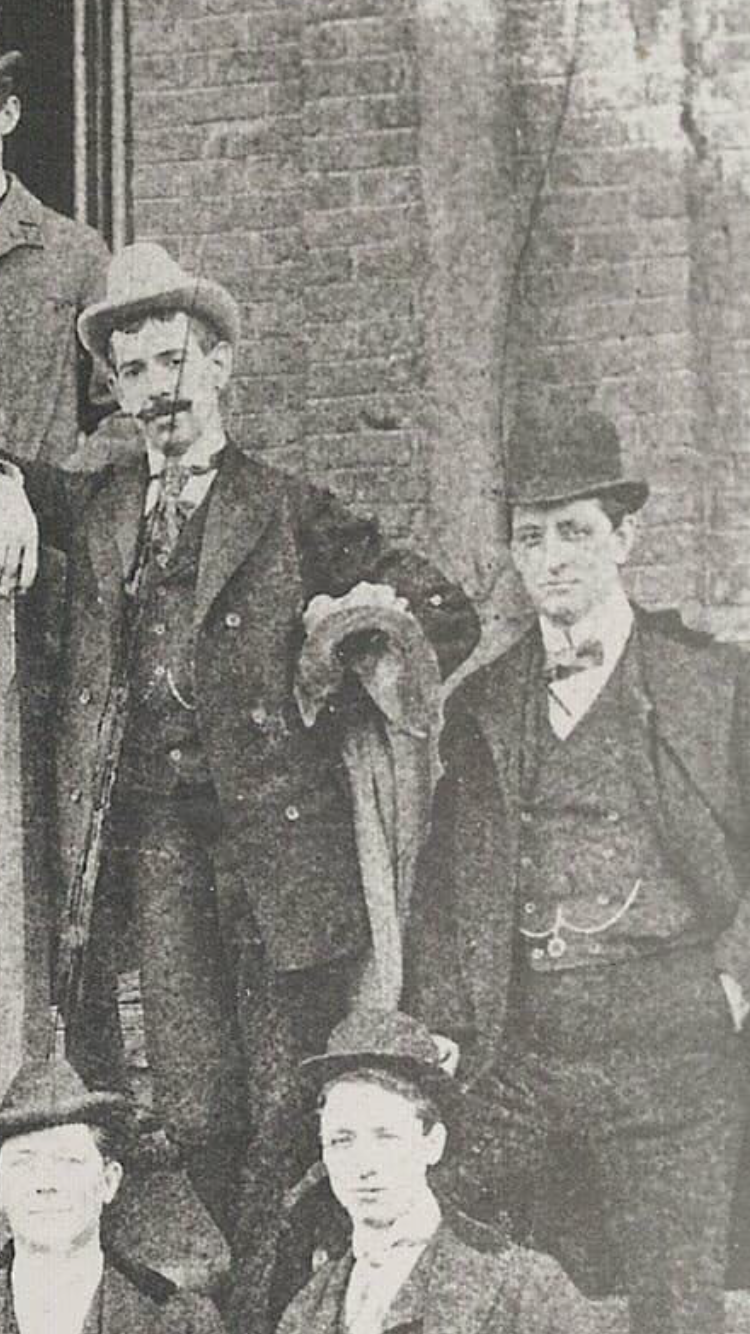 Recording pioneers: Steve Porter and Russell Hunting in 1898.